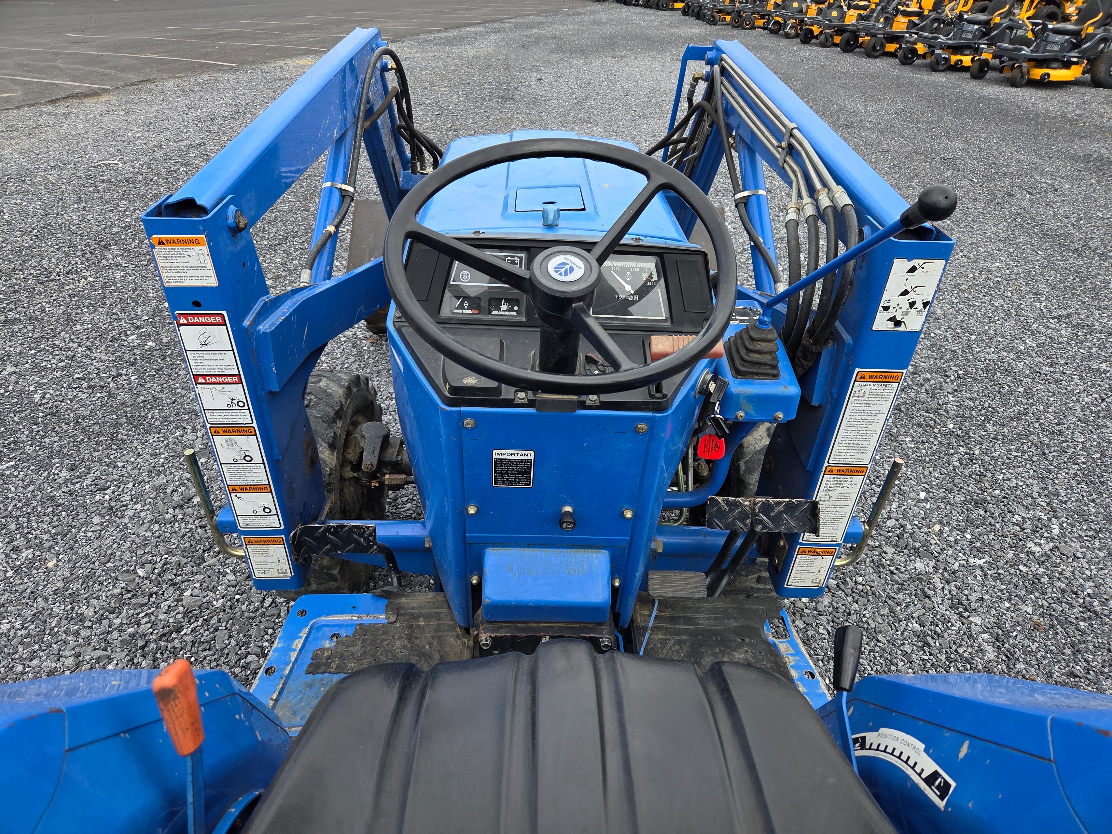New Holland TC30 tractor w/loader