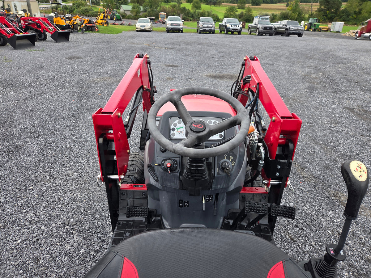 Mahindra Max 26XLT Hst Tractor w/ Loader and Backhoe