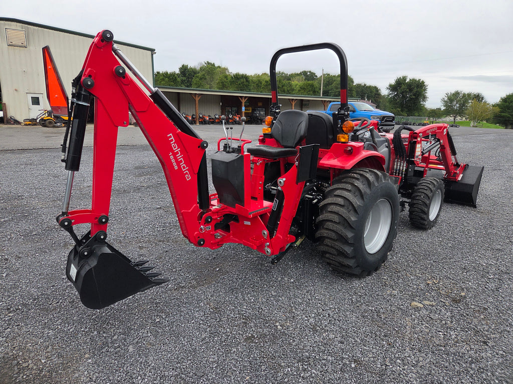 Mahindra 1626 Hst Tractor w/ Loader and Backhoe