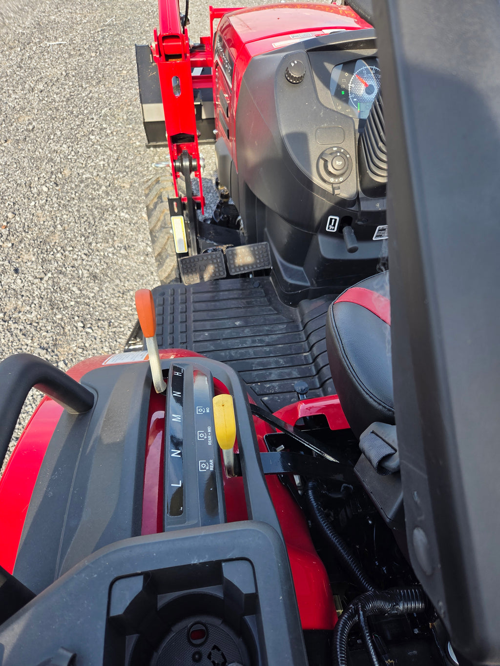 Mahindra 2126 HST Tractor