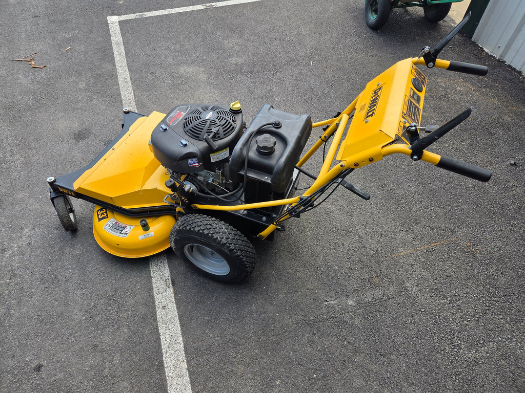 DeWALT DW33 33" Walkbehind Mower