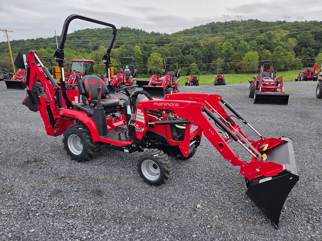 Mahindra 1120 Hst Tractor w/ Loader and Backhoe