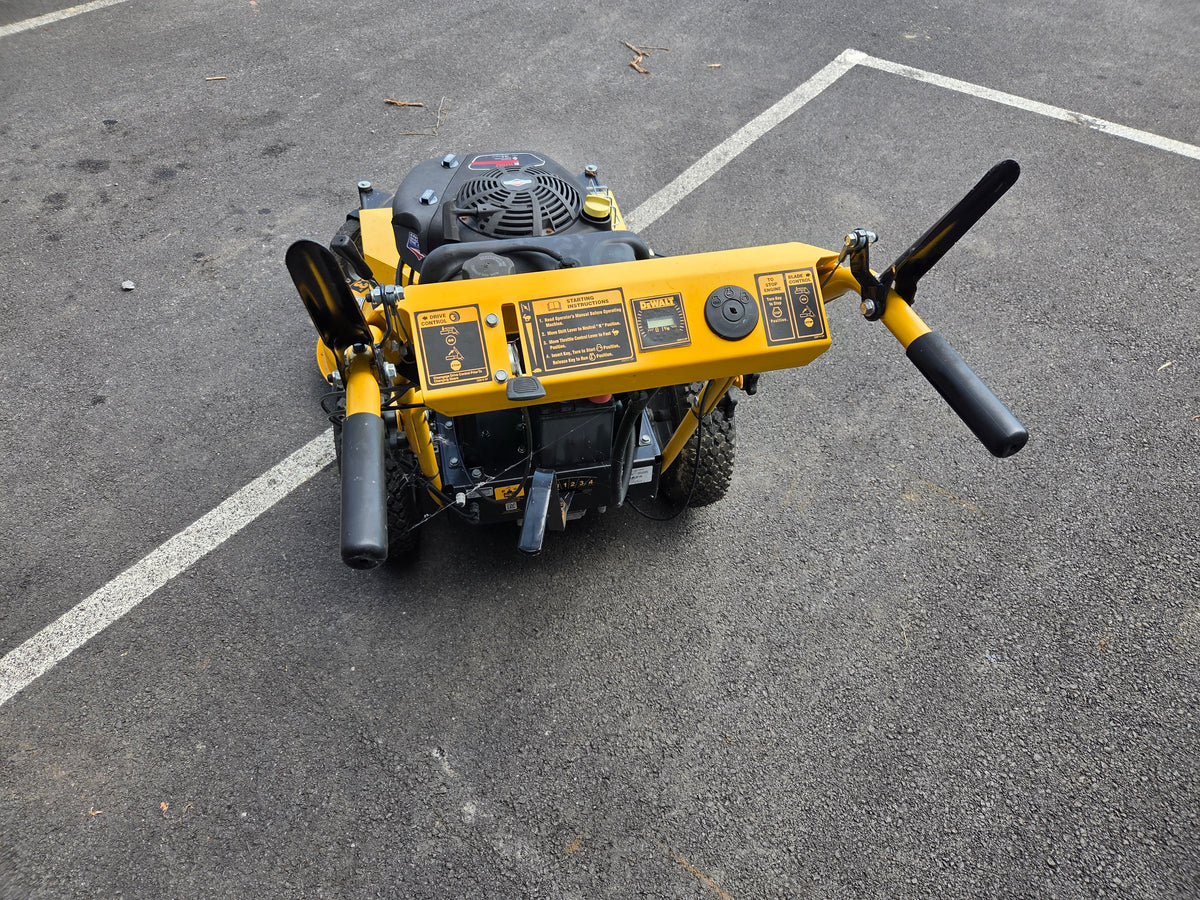 DeWALT DW33 33" Walkbehind Mower