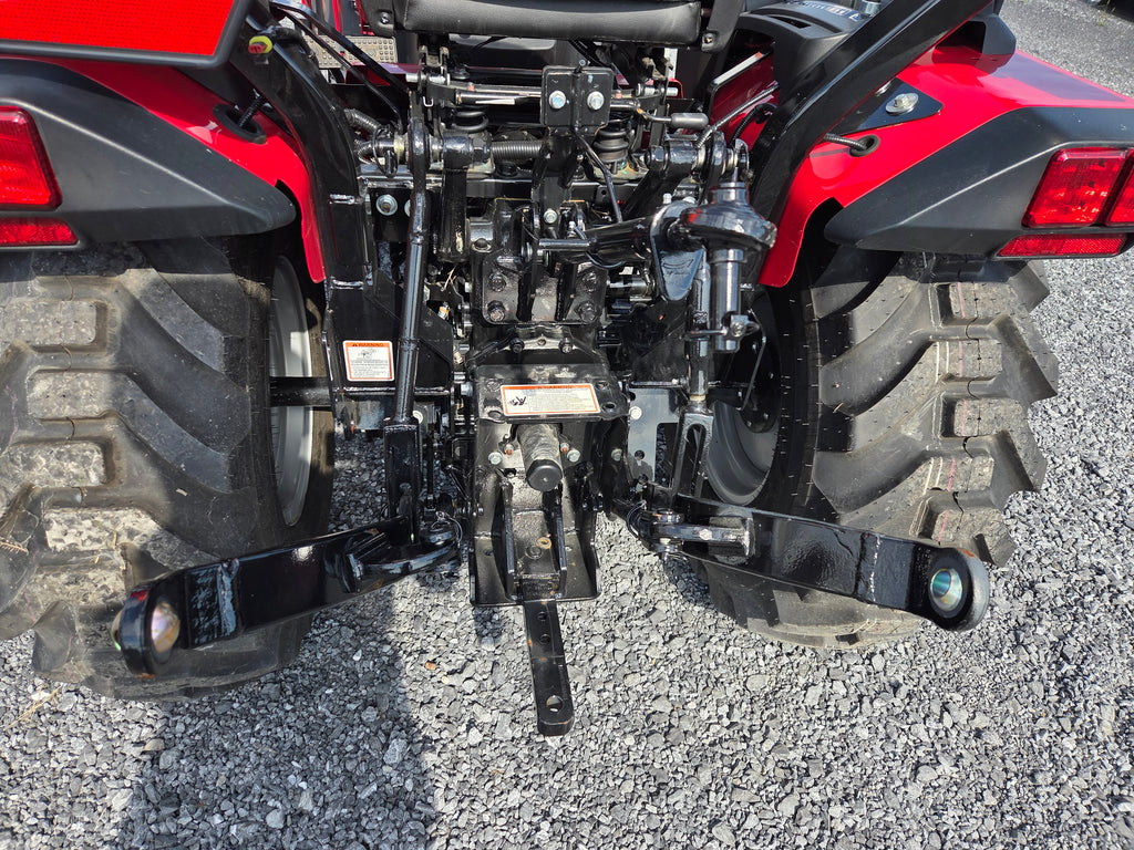 Mahindra 2123 HST Tractor with Loader