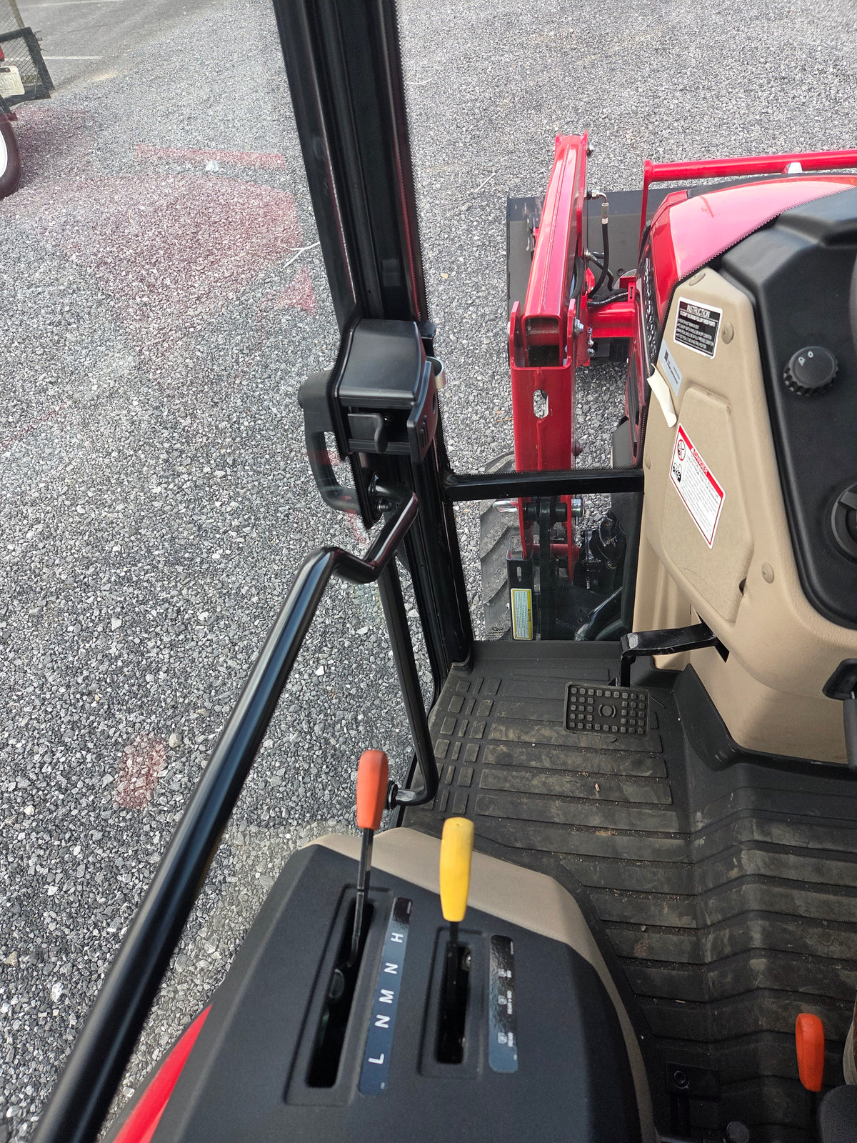 Mahindra 2126 HST Cab Compact Utility Tractor