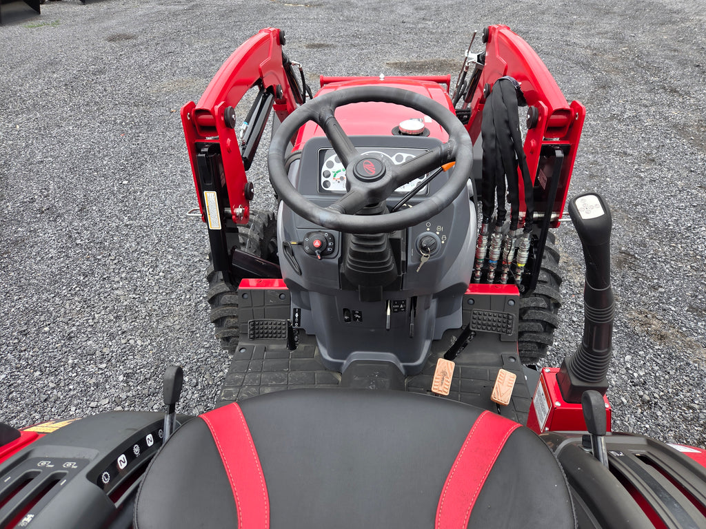 Mahindra 1626 Hst Tractor w/ Loader and Backhoe
