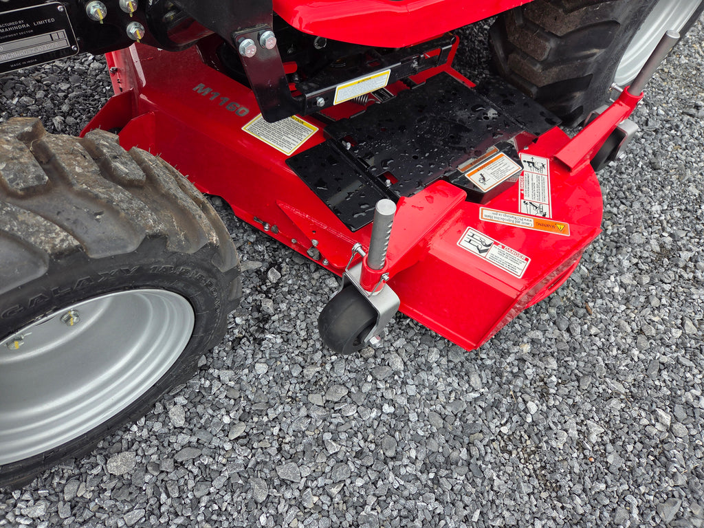 Mahindra 1120 Hst Tractor w/ Loader and 60" Mower