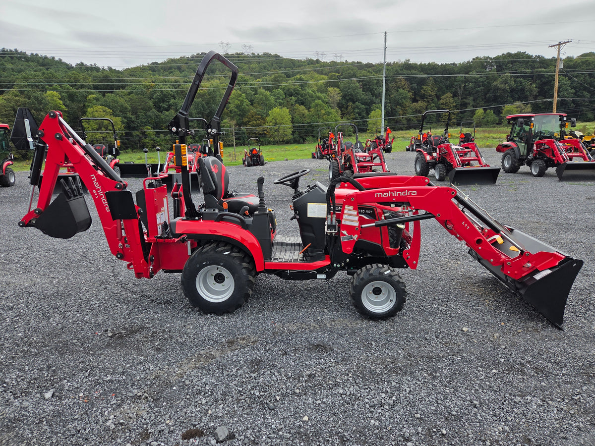 Mahindra 1120 Hst Tractor w/ Loader and Backhoe